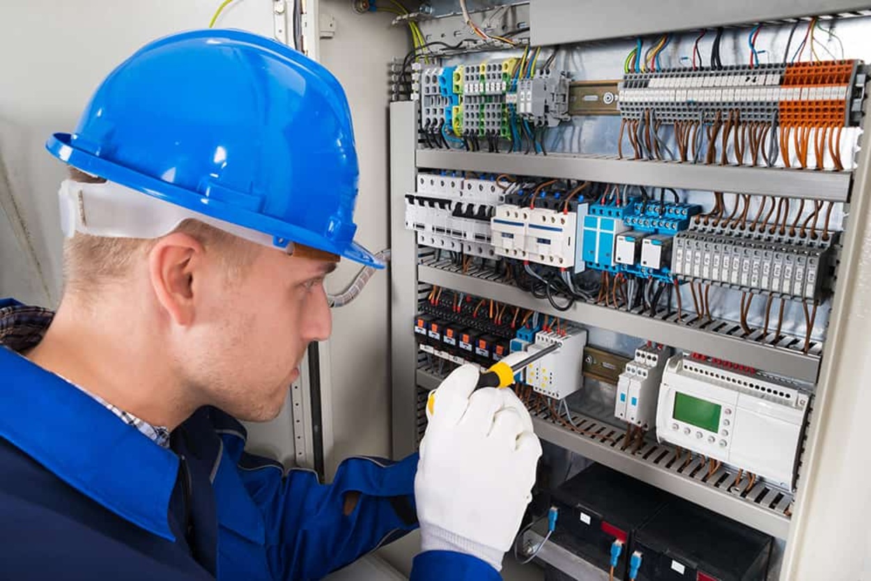 Elektroniker für Energie- und Gebäudetechnik (m/w/d) bei Elektro Gernert in Kitzingen