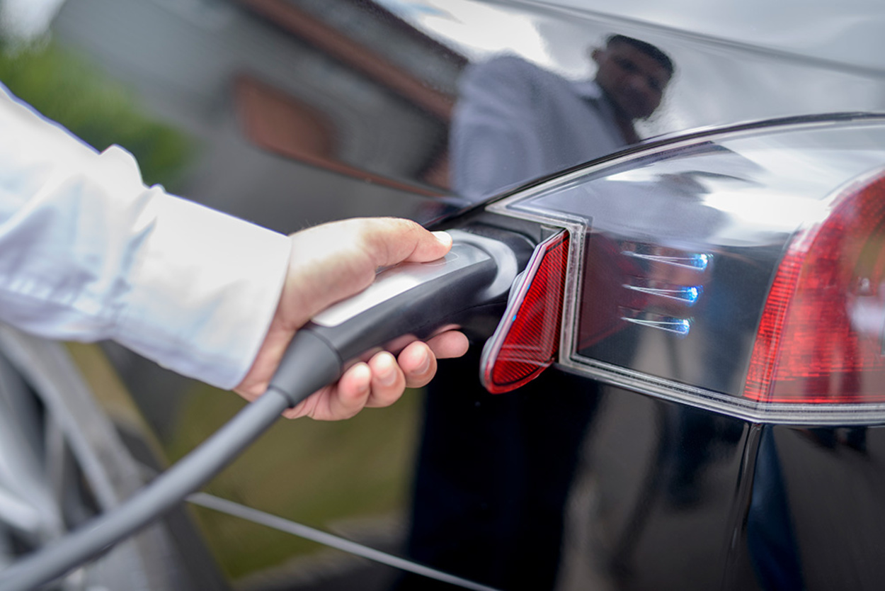 Elektro­mobilität bei Elektro Gernert in Kitzingen