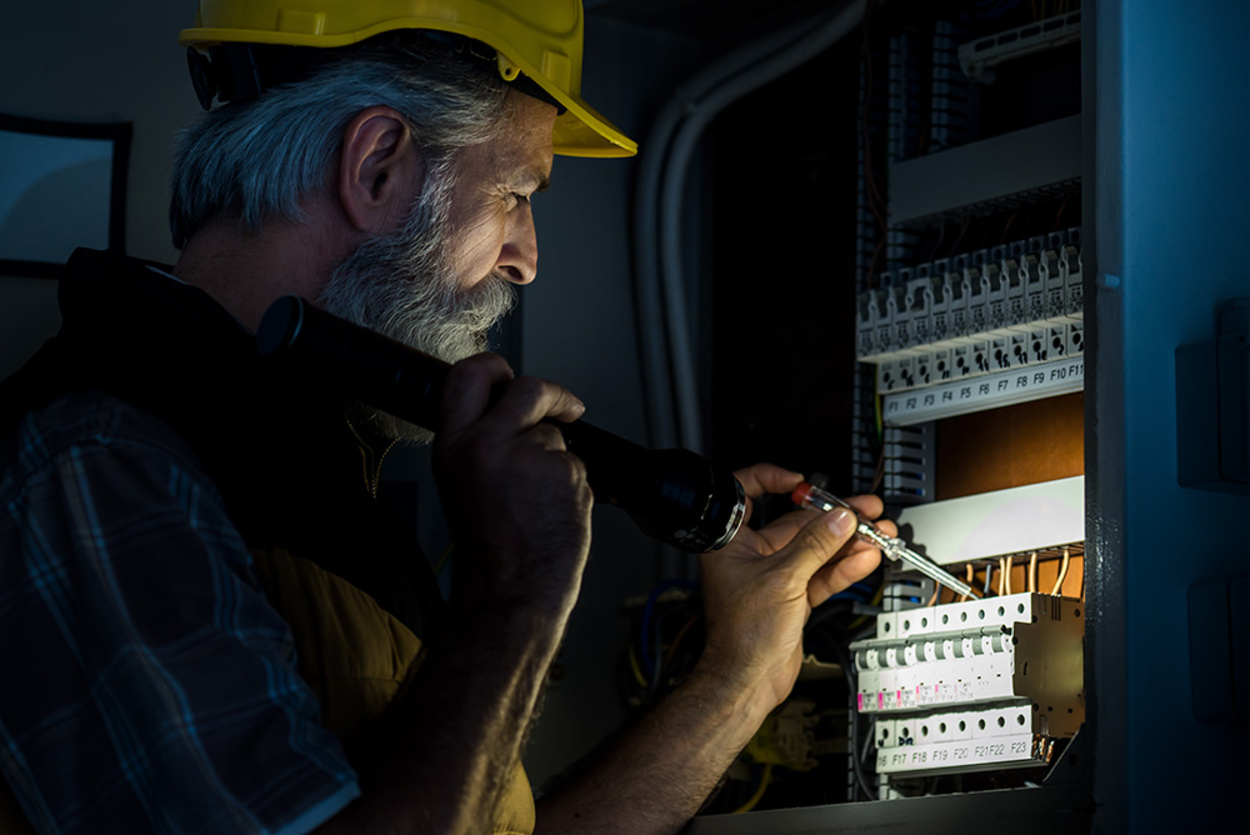 Über­spannungs­schutz bei Elektro Gernert in Kitzingen